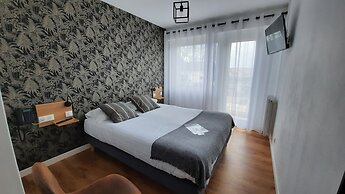Louis Hotel