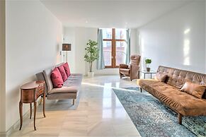 9-persons Apartment in Centre of Antwerp