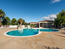 Group Retreat With Four Bedrooms
