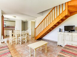 Group Retreat With Four Bedrooms