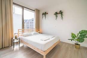 Elegant City Hub for 8 With Terrace