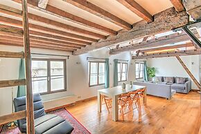 Elegant Duplex Apartment Antwerp