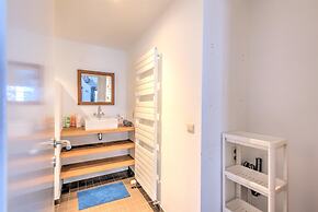 Elegant Duplex Apartment Antwerp