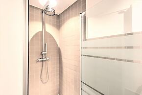 Elegant Duplex Apartment Antwerp
