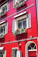 Balat Side Apart