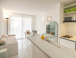 Beachside Family Stay in Cap D'agde