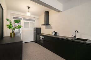 Spacious 2BR City Center Apartment - Antwerp