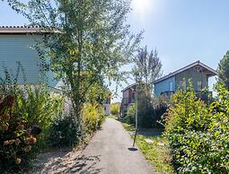 Modern Studio in Parentis-en-born