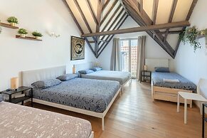 Spacious 11-person Stay in Antwerp