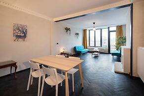 Grand Central 2BR Apartment