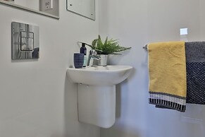 Student Only Percys Place