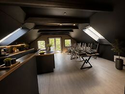 Four Seasons Spring Suite