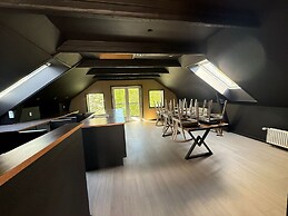 Four Seasons Spring Suite