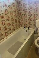 Cabin Sleeps 4 With Parking