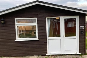 Cabin Sleeps 4 With Parking
