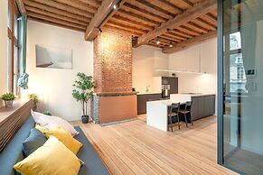 Stylish Duplex for 6 in Antwerp