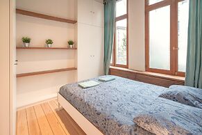 Stylish Duplex for 6 in Antwerp