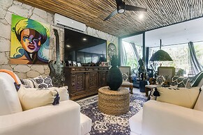 Private Xpu Ha Beach Access: 6,700-sq-ft Villa