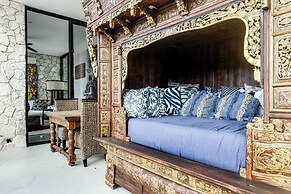 Private Xpu Ha Beach Access: 6,700-sq-ft Villa