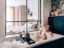 Love Story Studio with Jacuzzi Sopot