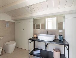 Ballar Duplex With Terrace by Wonderful Italy