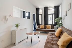 Modern 1BR Stay for 7 in Antwerp