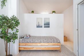 Modern 1BR Stay for 7 in Antwerp
