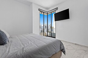 Modern 3BR Aldea Hortus Pool Access