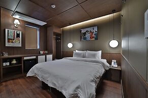 Gwangju Grand Maison Baobab Hotel