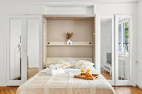 Bright Parisian 1BR by Champs