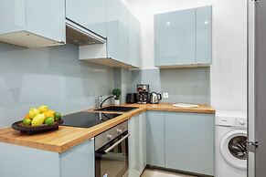 Bright Parisian 1BR by Champs