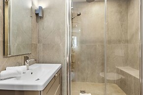 Bright Parisian 1BR by Champs