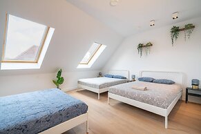 2-bedroom Apartment in Central Location