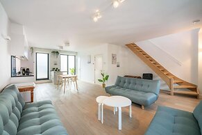 2-bedroom Apartment in Central Location