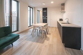 Urban Chic Apartment With Terrace