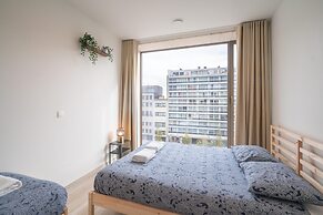 Antwerp City Retreat With Balcony