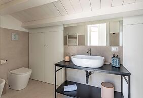Ballarò Duplex with Terrace by Wonderful Italy