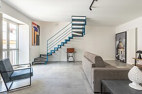 Ballarò Duplex with Terrace by Wonderful Italy