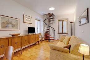 Kirribilli House