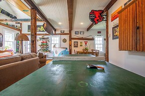 Ping-pong & Fire Pit! Renovated Marshfield Cottage