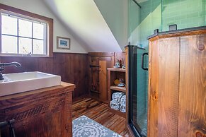 Ping-pong & Fire Pit! Renovated Marshfield Cottage
