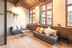 Apartment for 6 With Antwerp City Views