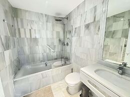Marble Lodge 3-bedroom