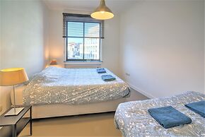 Spacious Stay for 9 in Antwerp