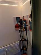 2 Bedroom With Electric Charging and Parking