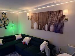 2 Bedroom With Electric Charging and Parking
