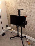 2 Bedroom With Electric Charging and Parking
