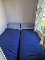 Cabin Sleeps 6 With Wifi