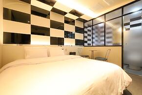 Hotel Kkulbam Stay