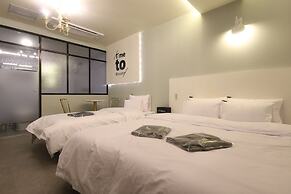 Hotel Kkulbam Stay